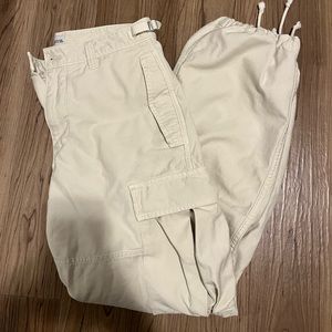 Aritzia TNA supply cargo pants